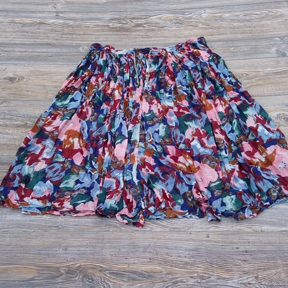 Flowy Lightweight Printed Pattern Drawstring Skirt - Picture 1 of 16